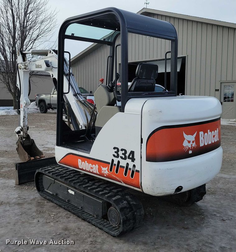 image for item EA2785 2001 Bobcat 334 mini excavator
