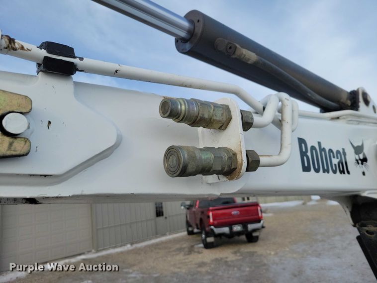 image for item EA2785 2001 Bobcat 334 mini excavator