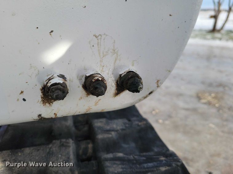 image for item EA2785 2001 Bobcat 334 mini excavator