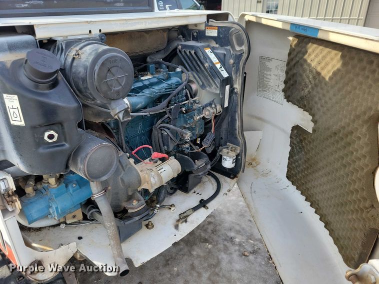 image for item EA2785 2001 Bobcat 334 mini excavator