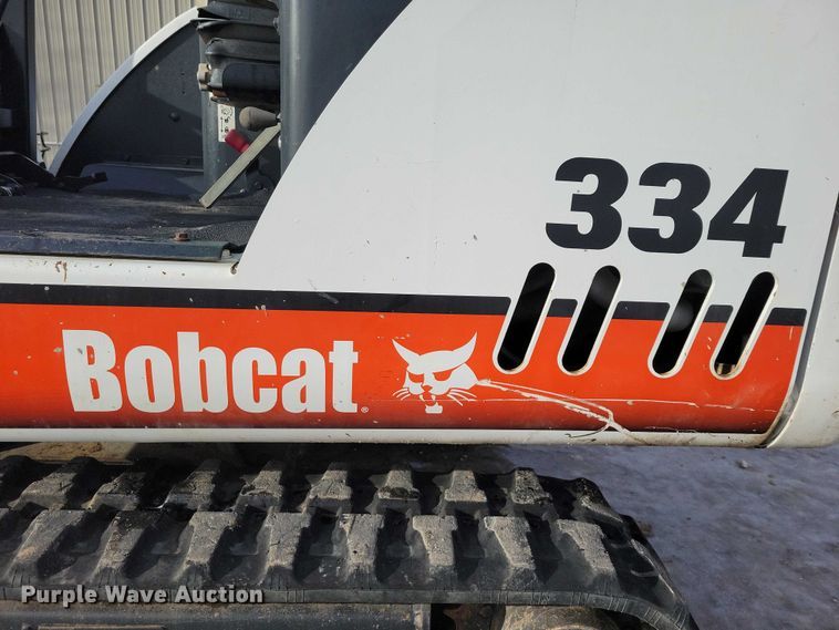 image for item EA2785 2001 Bobcat 334 mini excavator