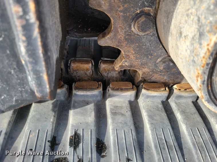 image for item EA2785 2001 Bobcat 334 mini excavator