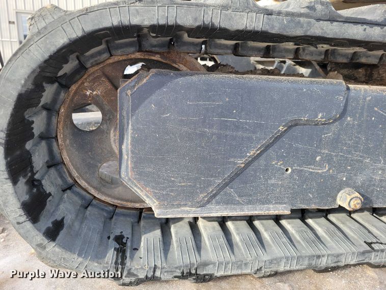 image for item EA2785 2001 Bobcat 334 mini excavator