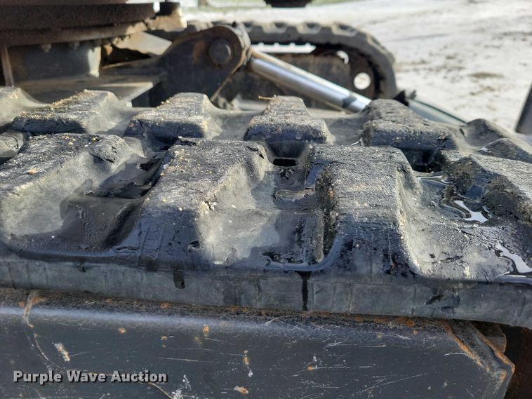 image for item EA2785 2001 Bobcat 334 mini excavator