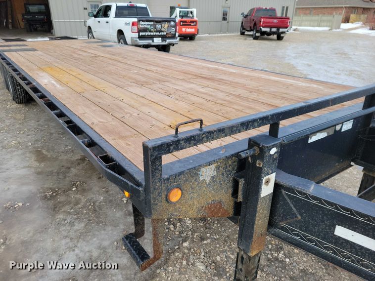 image for item EA2786 2009 PJ equipment trailer