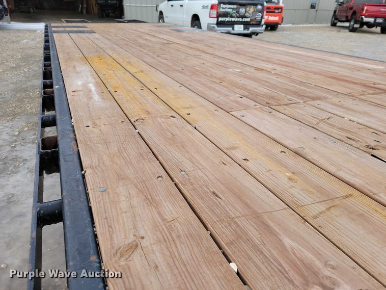 image for item EA2786 2009 PJ equipment trailer