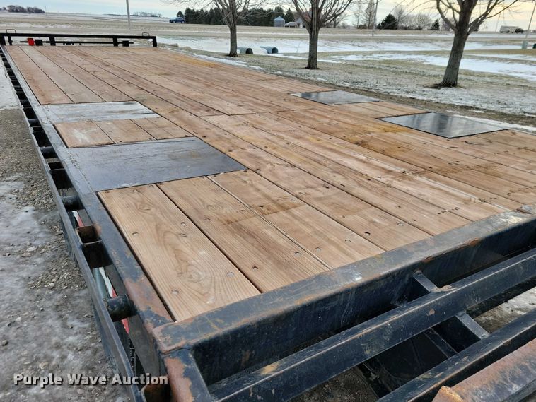 image for item EA2786 2009 PJ equipment trailer