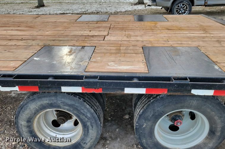 image for item EA2786 2009 PJ equipment trailer