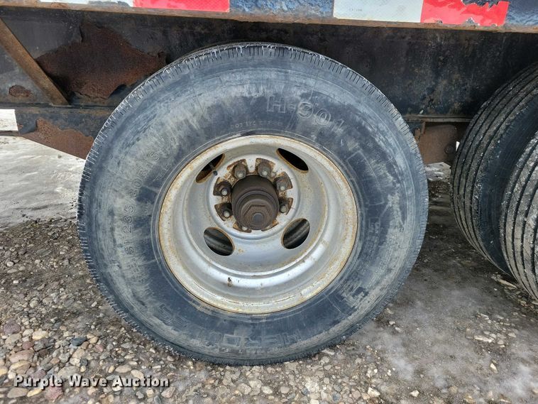 image for item EA2786 2009 PJ equipment trailer