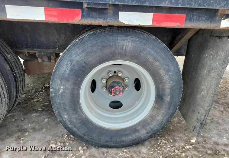 image for item EA2786 2009 PJ equipment trailer