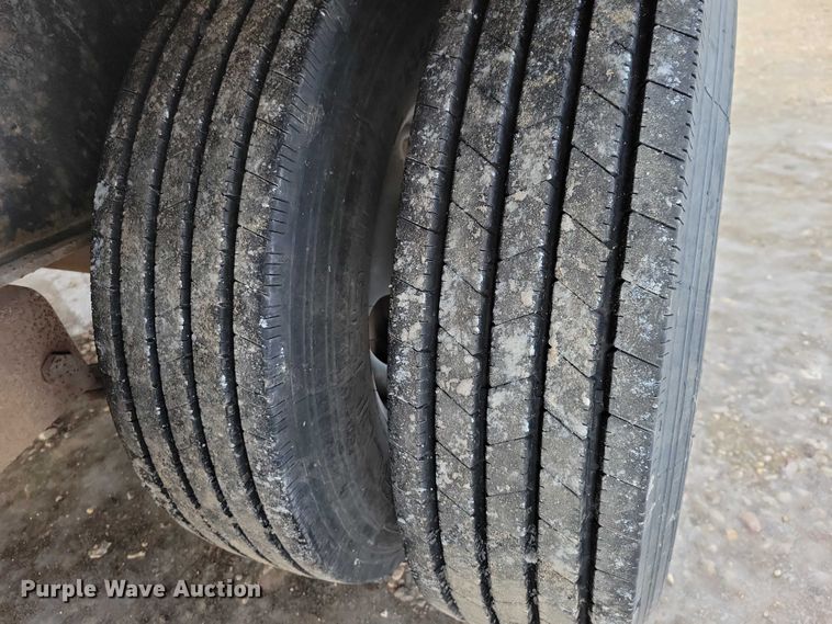 image for item EA2786 2009 PJ equipment trailer