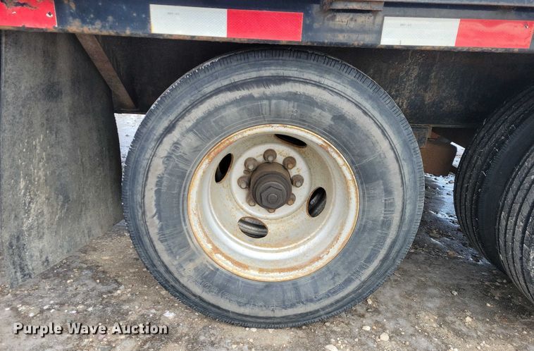 image for item EA2786 2009 PJ equipment trailer