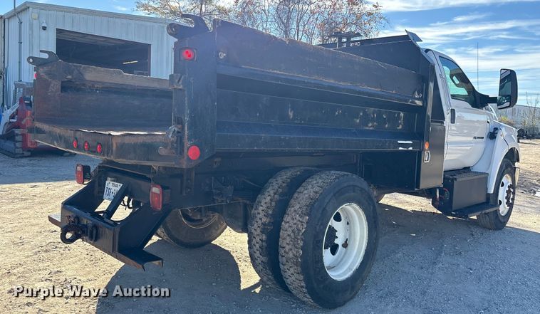 image for item EA7140 2019 Ford F650 Super Duty dump truck