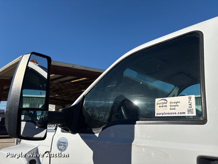 image for item EA7140 2019 Ford F650 Super Duty dump truck