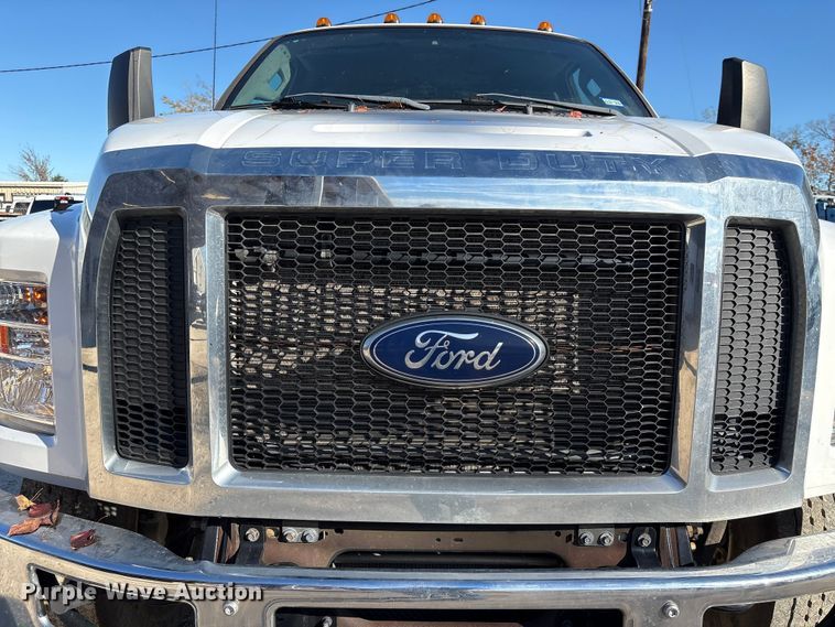 image for item EA7140 2019 Ford F650 Super Duty dump truck