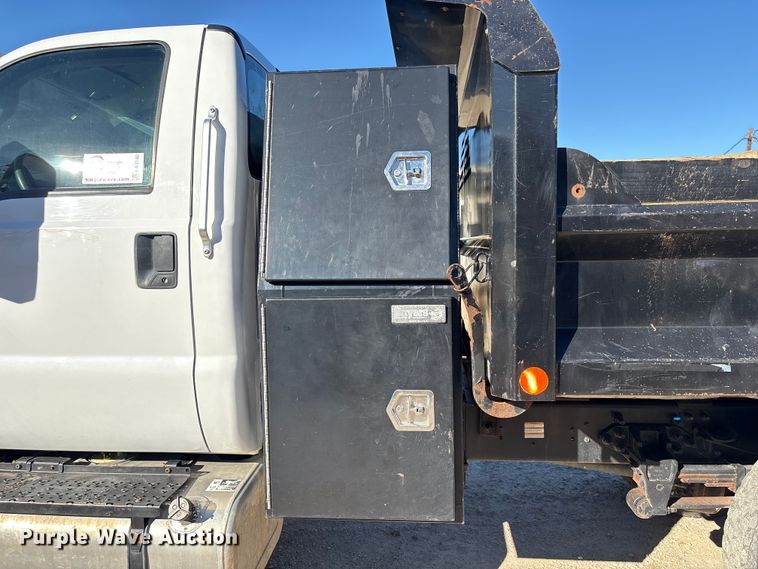 image for item EA7140 2019 Ford F650 Super Duty dump truck