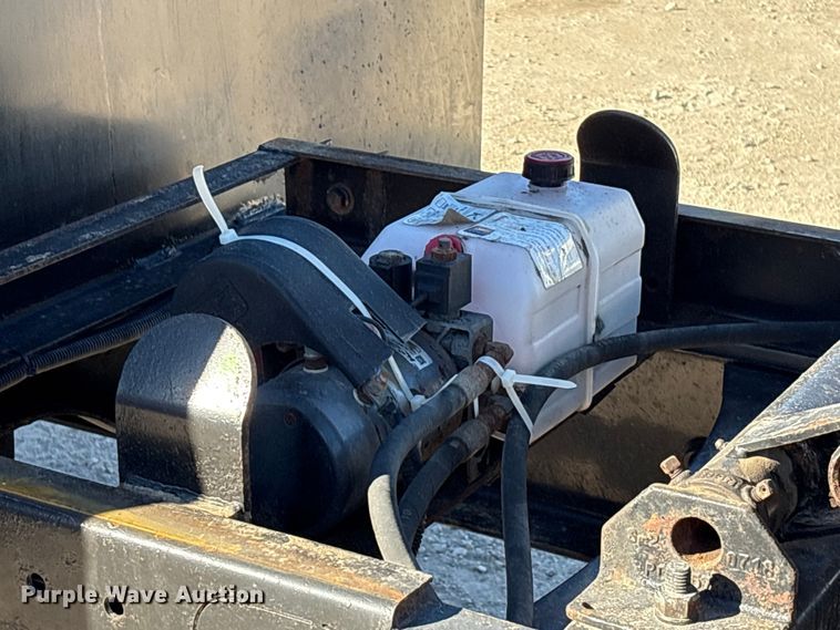 image for item EA7140 2019 Ford F650 Super Duty dump truck