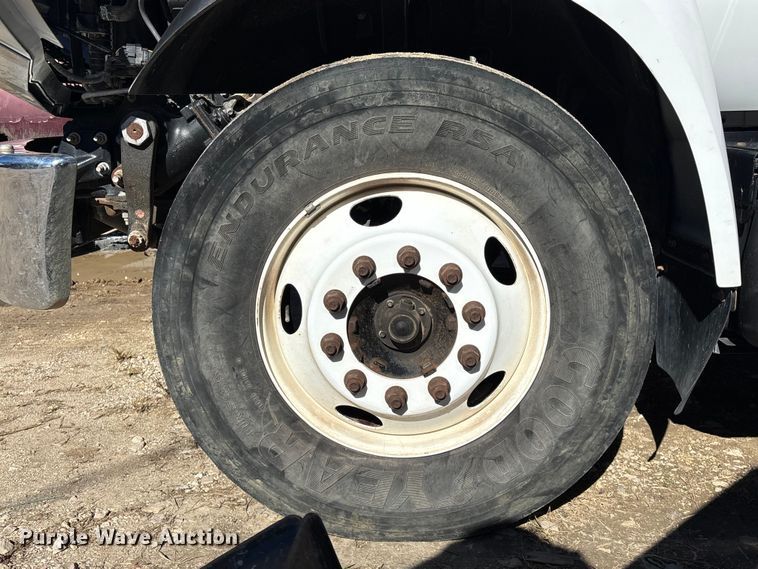 image for item EA7140 2019 Ford F650 Super Duty dump truck