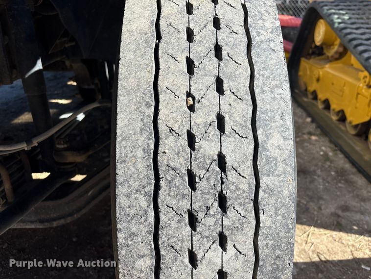 image for item EA7140 2019 Ford F650 Super Duty dump truck