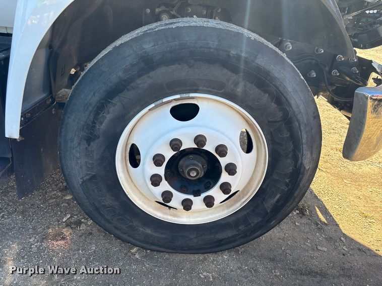 image for item EA7140 2019 Ford F650 Super Duty dump truck