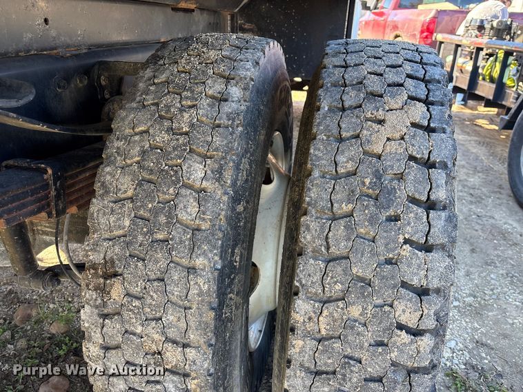 image for item EA7140 2019 Ford F650 Super Duty dump truck