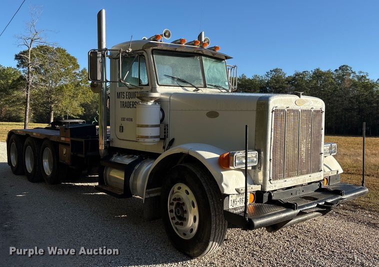 image for item EA7153 1998 Peterbilt 379 semi truck