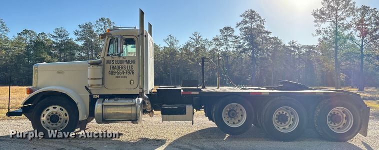 image for item EA7153 1998 Peterbilt 379 semi truck
