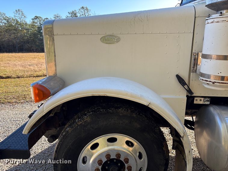 image for item EA7153 1998 Peterbilt 379 semi truck