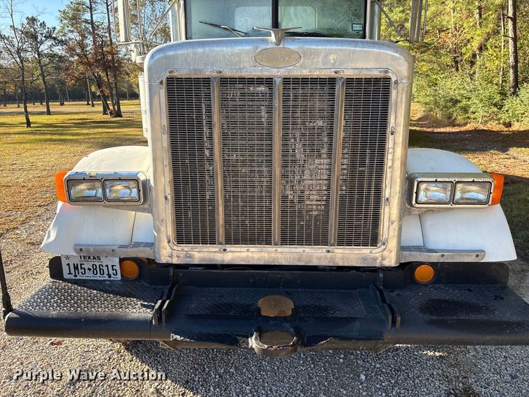 image for item EA7153 1998 Peterbilt 379 semi truck