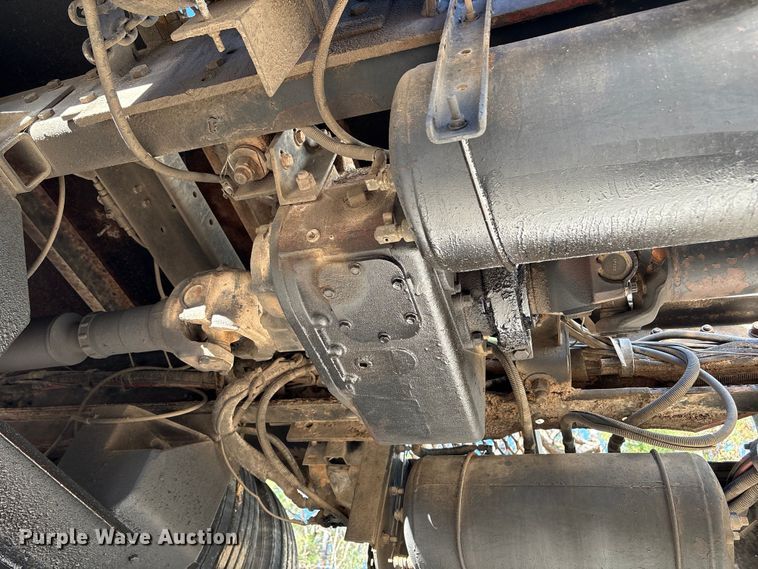 image for item EA7153 1998 Peterbilt 379 semi truck