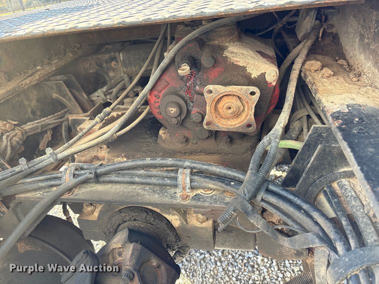 image for item EA7153 1998 Peterbilt 379 semi truck