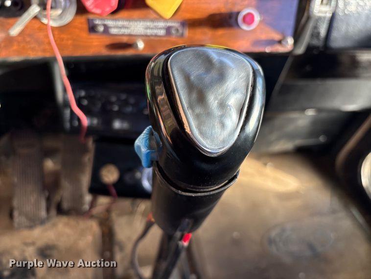 image for item EA7153 1998 Peterbilt 379 semi truck