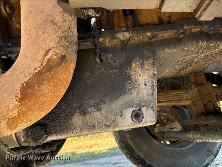 image for item EA7153 1998 Peterbilt 379 semi truck