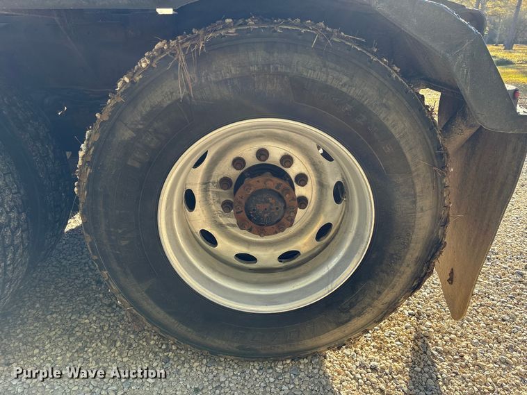 image for item EA7153 1998 Peterbilt 379 semi truck