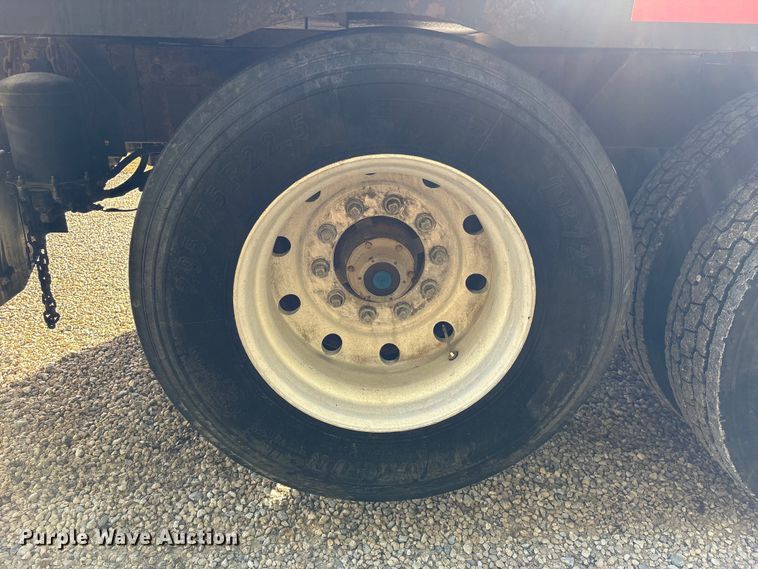 image for item EA7153 1998 Peterbilt 379 semi truck