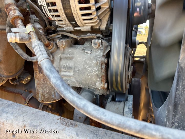 image for item EA7154 1997 Ford F800 semi truck