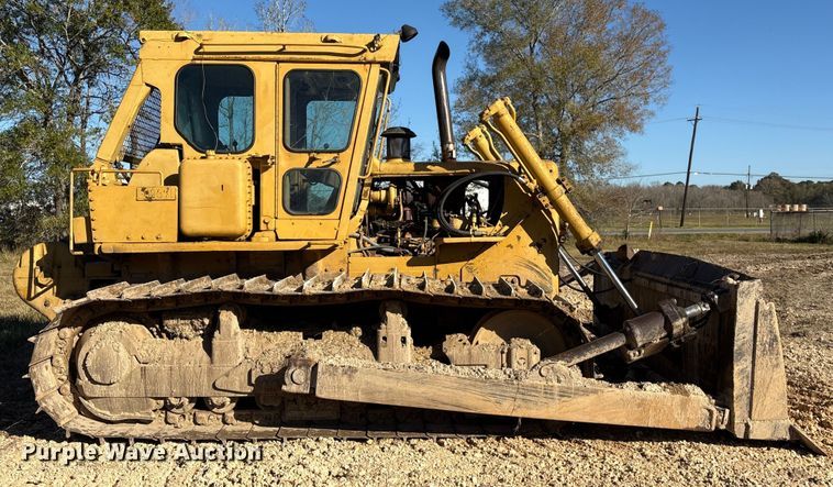 image for item EA7155 1985 Caterpillar D7G dozer