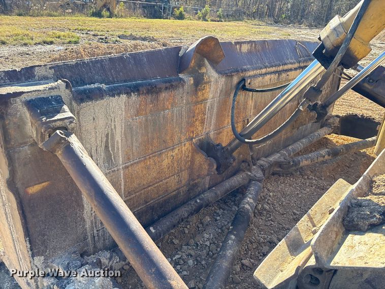 image for item EA7155 1985 Caterpillar D7G dozer