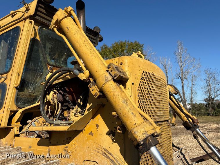 image for item EA7155 1985 Caterpillar D7G dozer