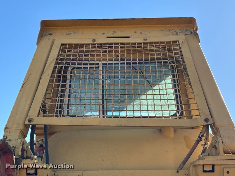 image for item EA7155 1985 Caterpillar D7G dozer