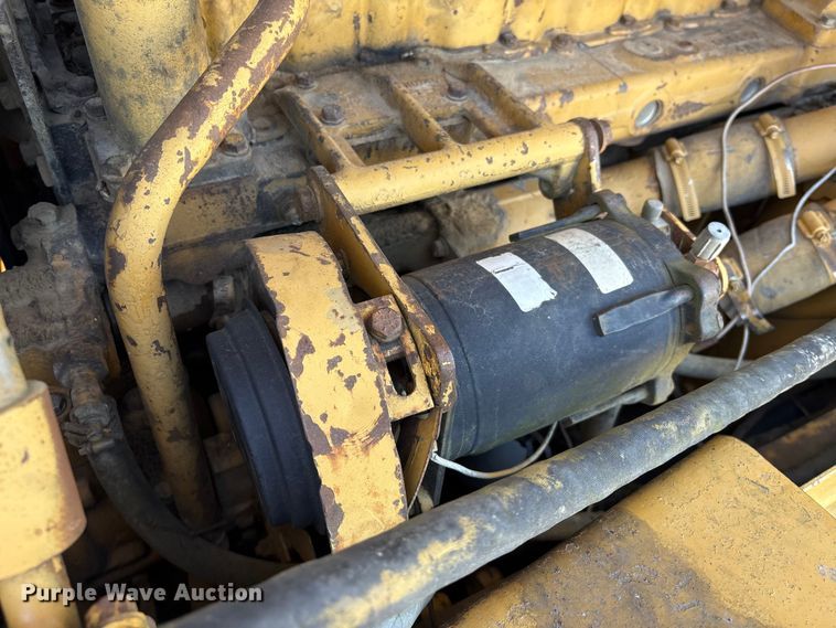 image for item EA7155 1985 Caterpillar D7G dozer