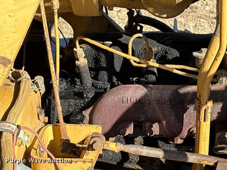image for item EA7155 1985 Caterpillar D7G dozer