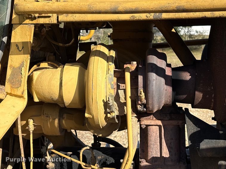 image for item EA7155 1985 Caterpillar D7G dozer