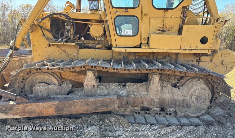 image for item EA7155 1985 Caterpillar D7G dozer