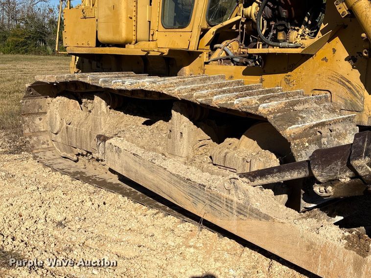 image for item EA7155 1985 Caterpillar D7G dozer