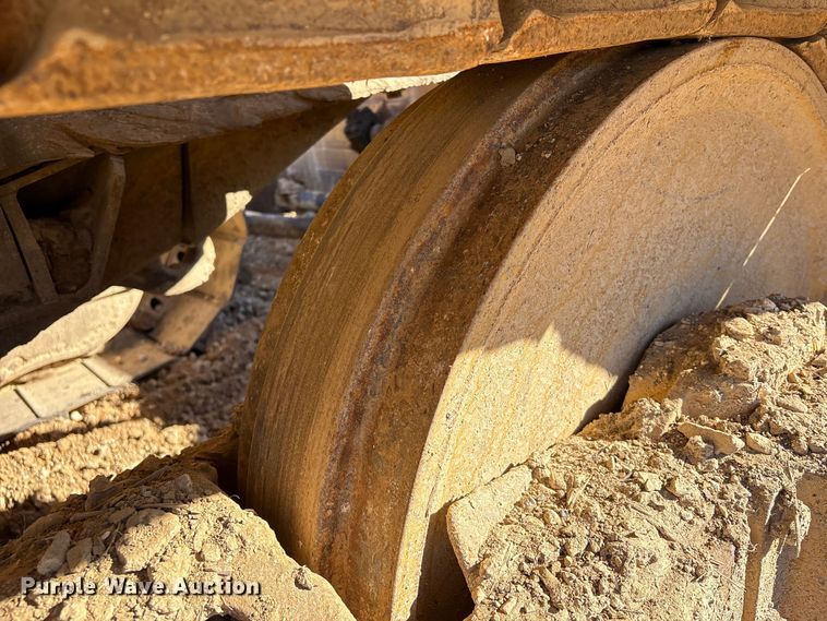 image for item EA7155 1985 Caterpillar D7G dozer