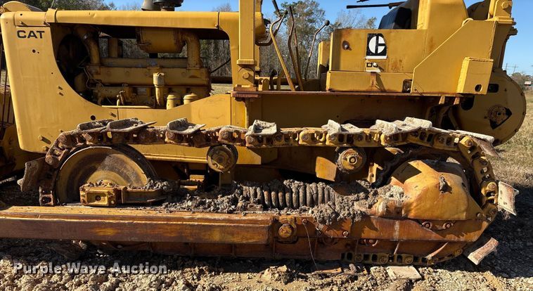 image for item EA7156 Caterpillar D6B 