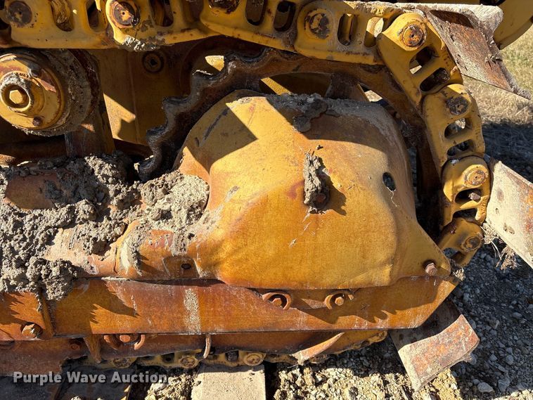 image for item EA7156 Caterpillar D6B 