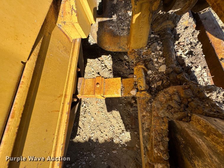 image for item EA7156 Caterpillar D6B 