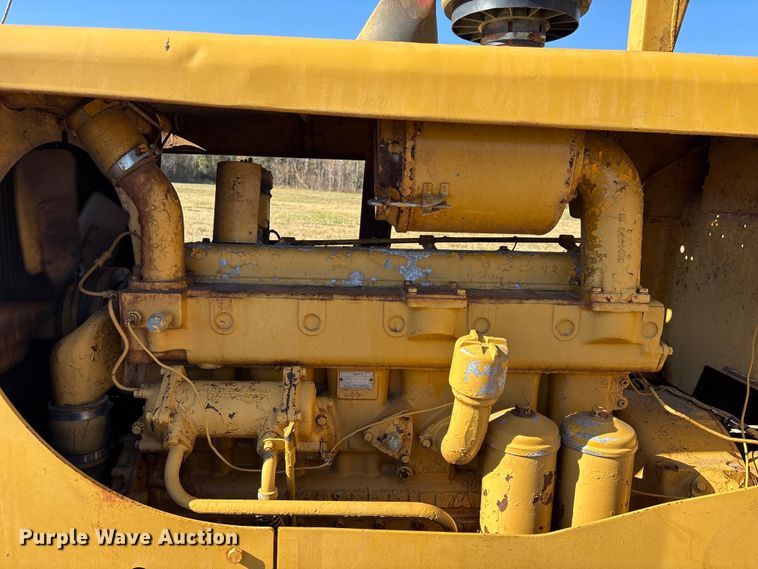 image for item EA7156 Caterpillar D6B 